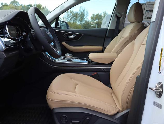 new 2025 Audi Q7 car, priced at $74,155