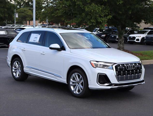 new 2025 Audi Q7 car, priced at $75,655