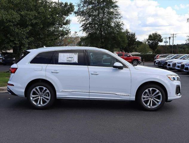 new 2025 Audi Q7 car, priced at $72,655