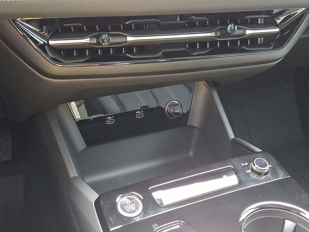 new 2025 Audi Q6 e-tron car, priced at $68,250