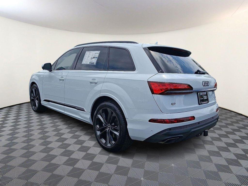 new 2025 Audi Q7 car, priced at $71,950