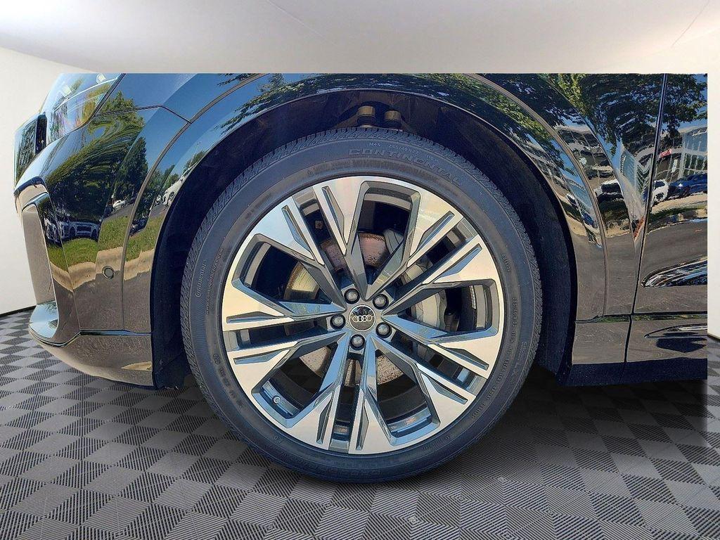 used 2025 Audi Q8 car, priced at $81,234
