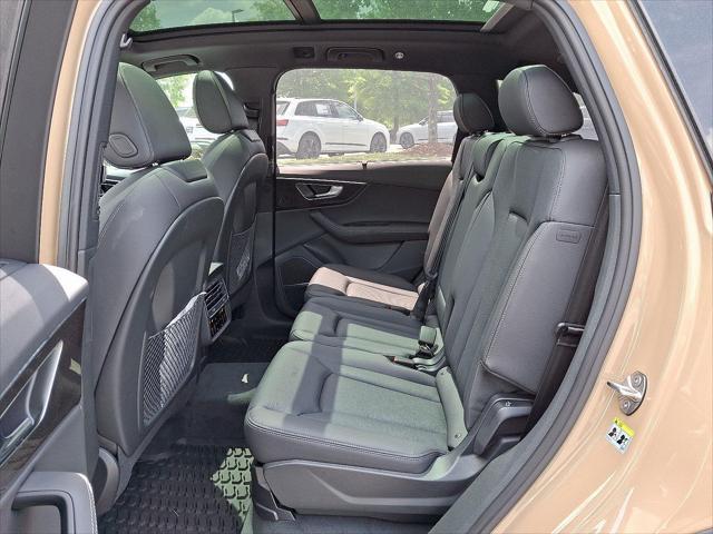 new 2025 Audi Q7 car, priced at $74,970