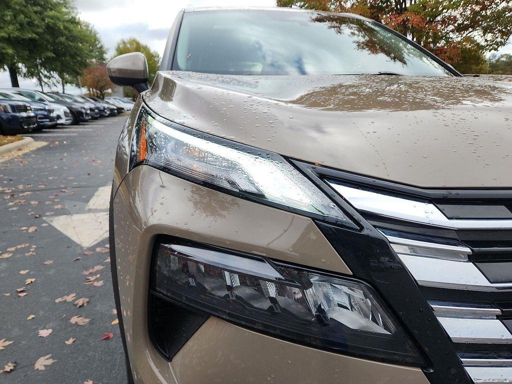 used 2024 Nissan Rogue car, priced at $24,097