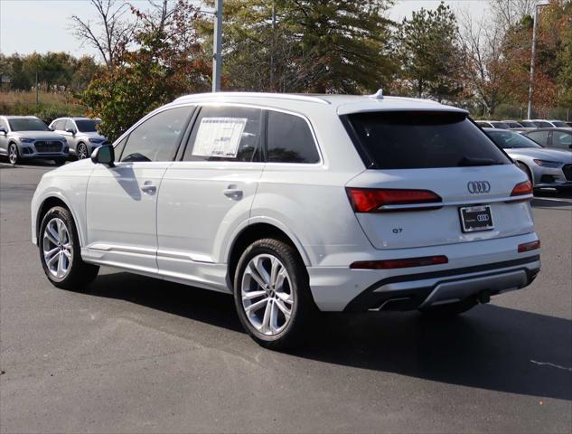 new 2025 Audi Q7 car, priced at $75,800