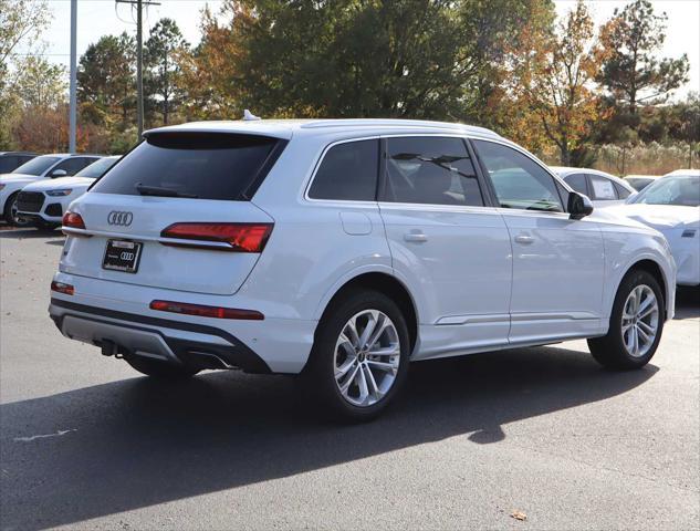 new 2025 Audi Q7 car, priced at $75,800