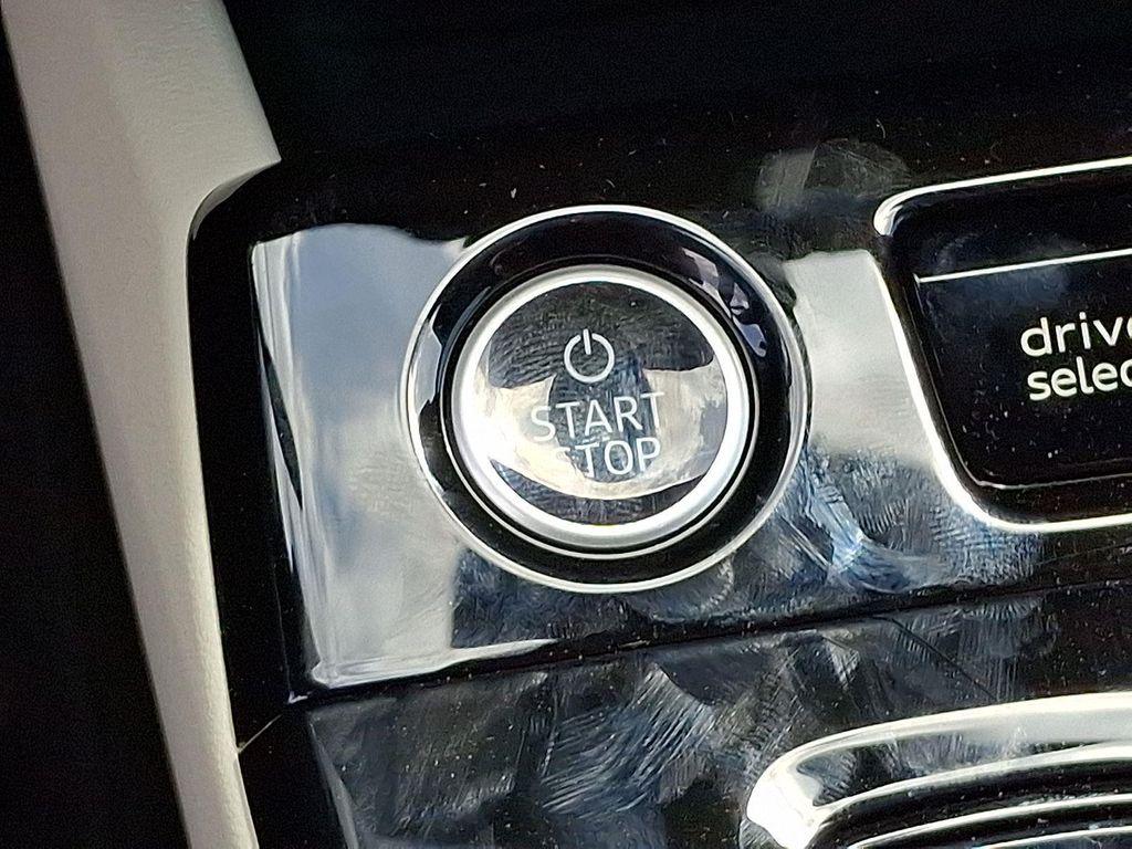 new 2025 Audi Q6 e-tron car, priced at $68,340