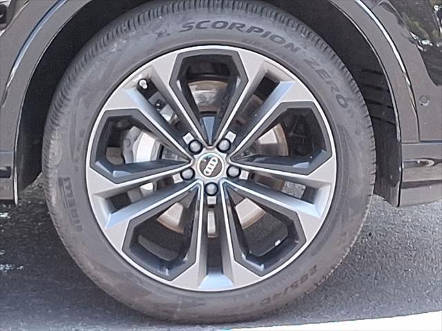 used 2025 Audi Q7 car, priced at $64,457