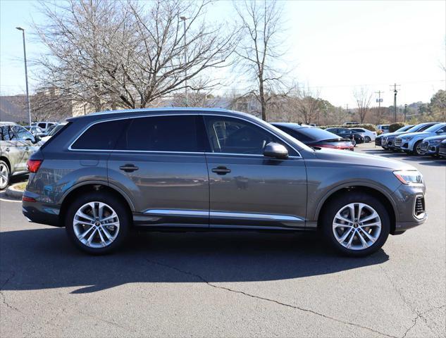 new 2025 Audi Q7 car, priced at $75,650