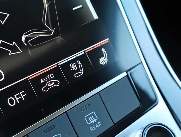 new 2025 Audi Q7 car, priced at $74,150