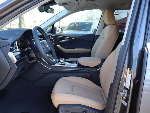 new 2025 Audi Q7 car, priced at $74,150