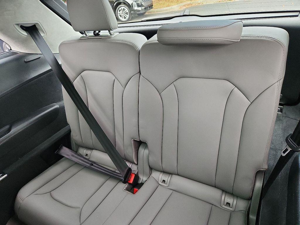 used 2021 Audi Q7 car, priced at $31,528