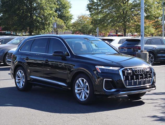 new 2025 Audi Q7 car, priced at $81,710