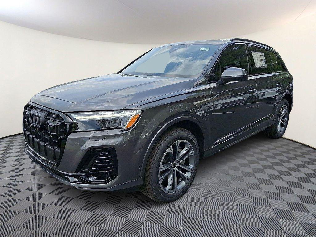 new 2025 Audi Q7 car, priced at $70,175