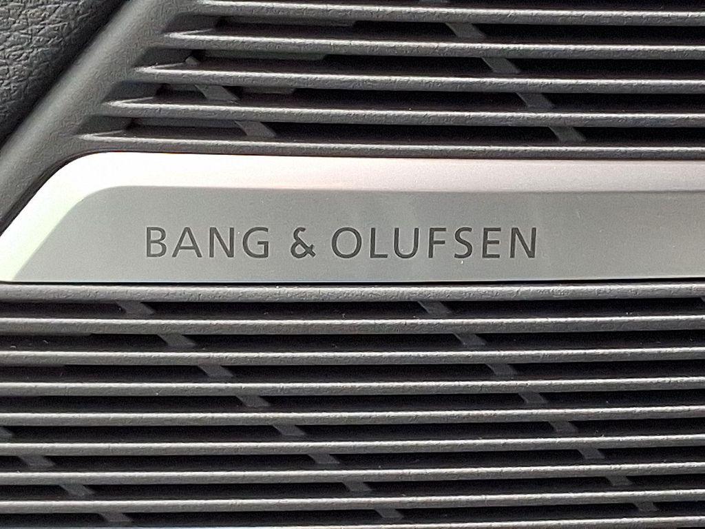 new 2025 Audi Q8 car, priced at $89,165