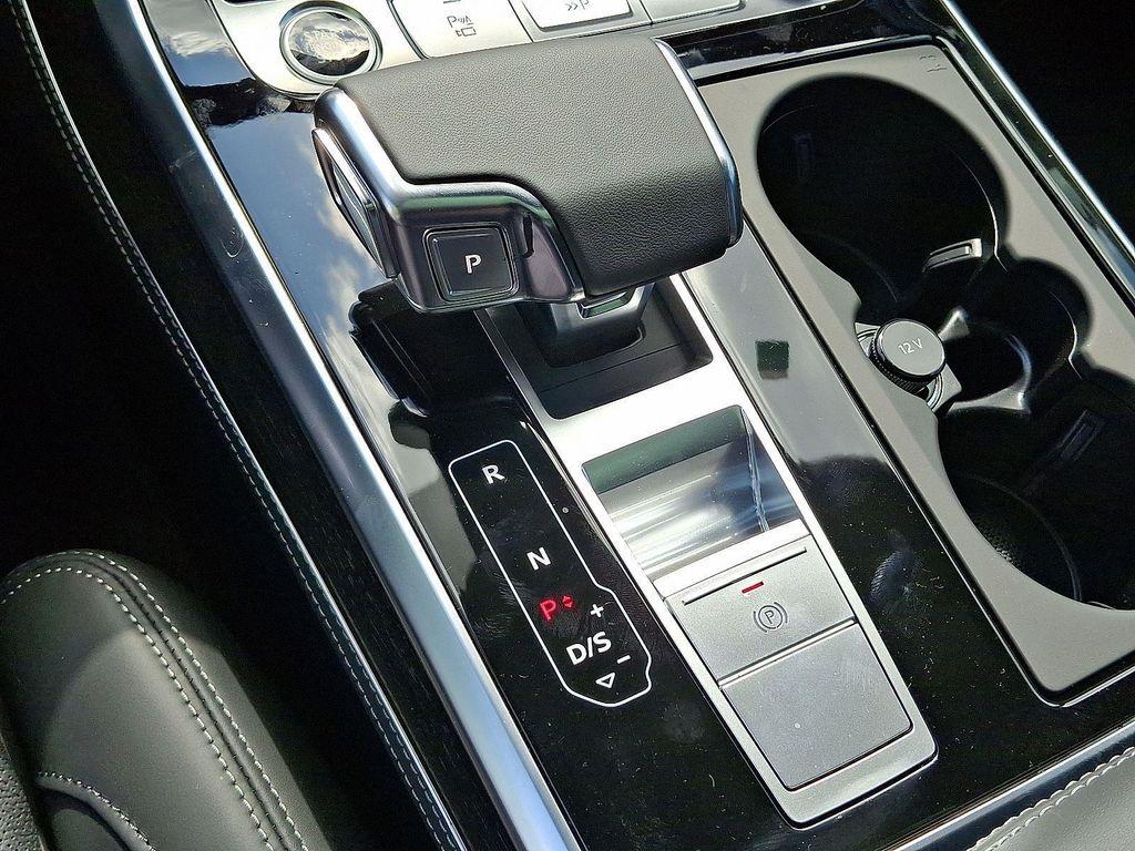 new 2025 Audi Q8 car, priced at $89,165