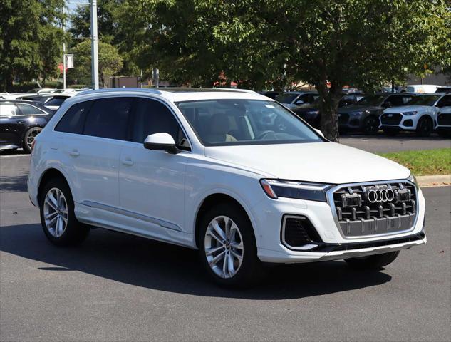 new 2025 Audi Q7 car, priced at $71,655