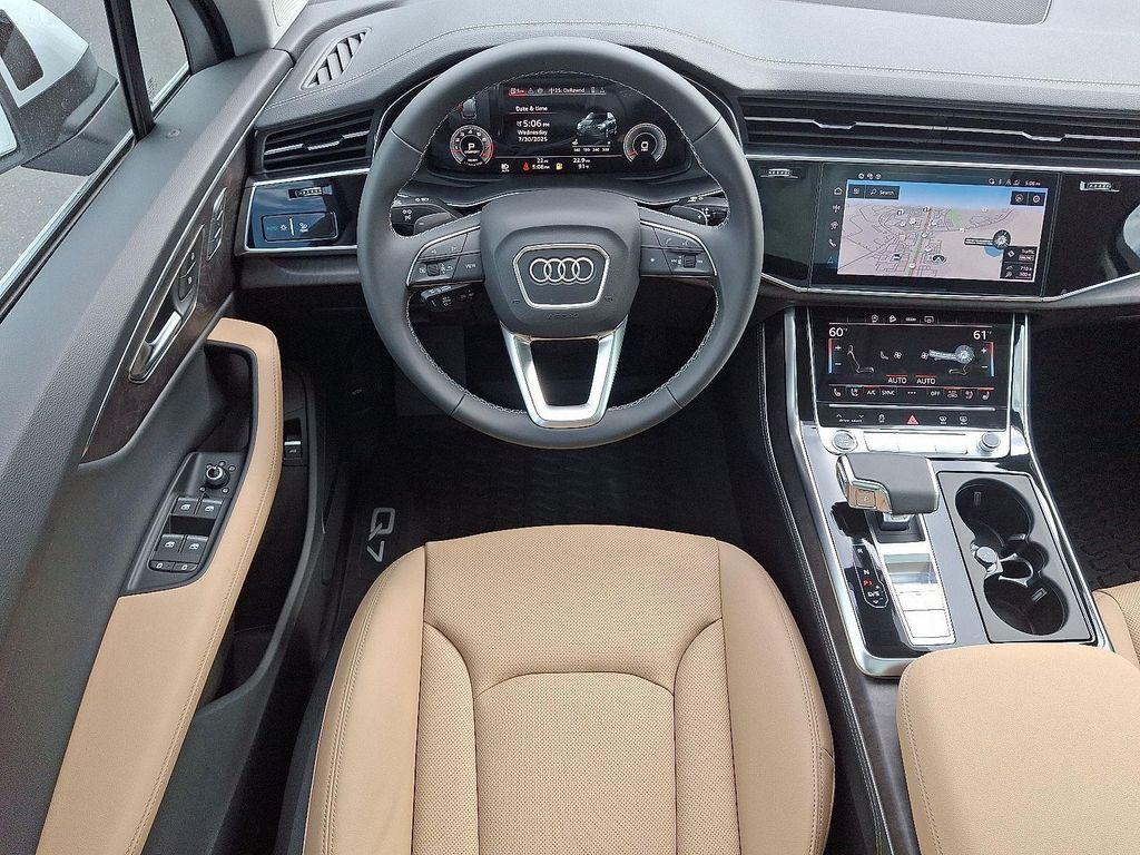 new 2025 Audi Q7 car, priced at $71,070