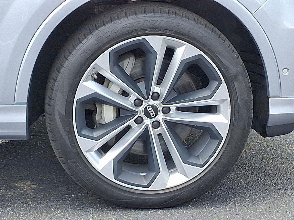 used 2022 Audi Q7 car, priced at $41,863