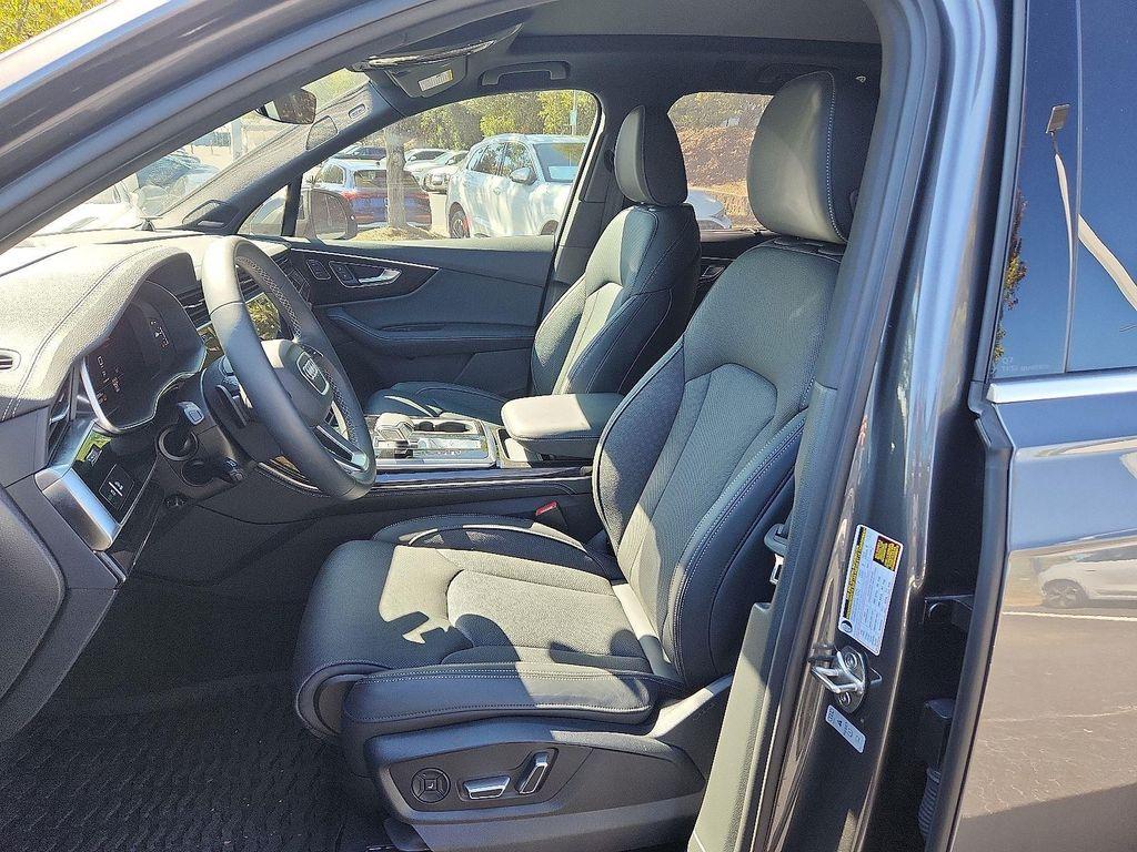 used 2025 Audi Q7 car, priced at $70,897