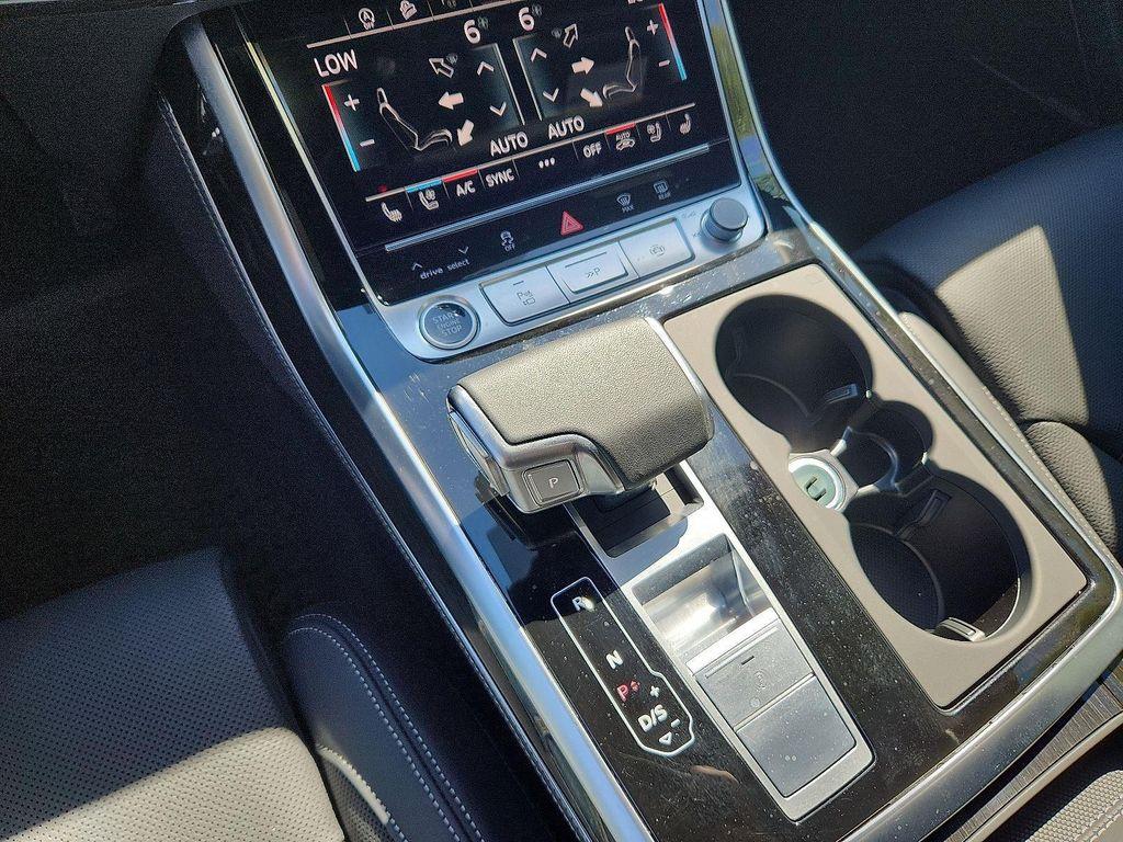 used 2025 Audi Q7 car, priced at $70,897