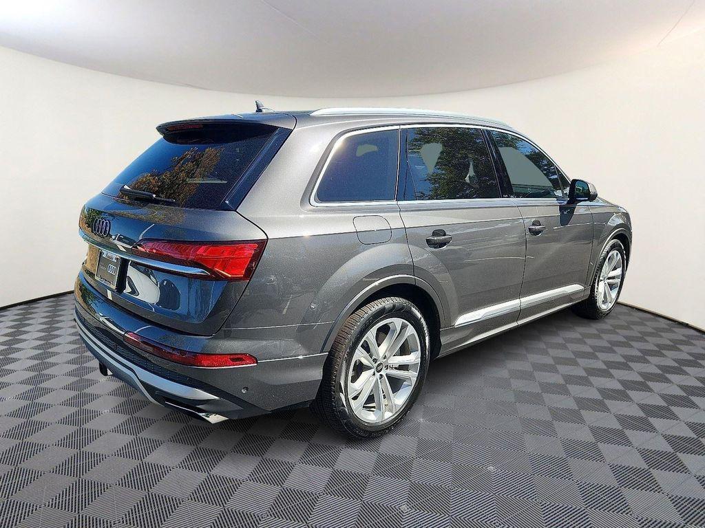 used 2025 Audi Q7 car, priced at $70,897
