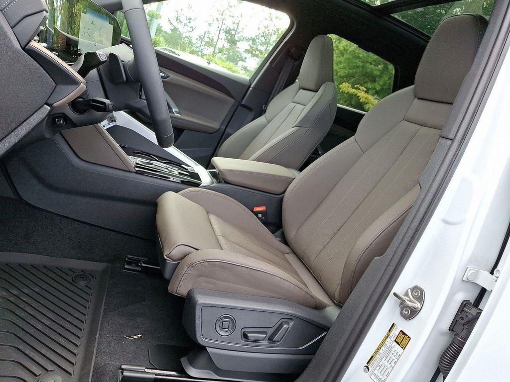new 2025 Audi Q5 car, priced at $61,950
