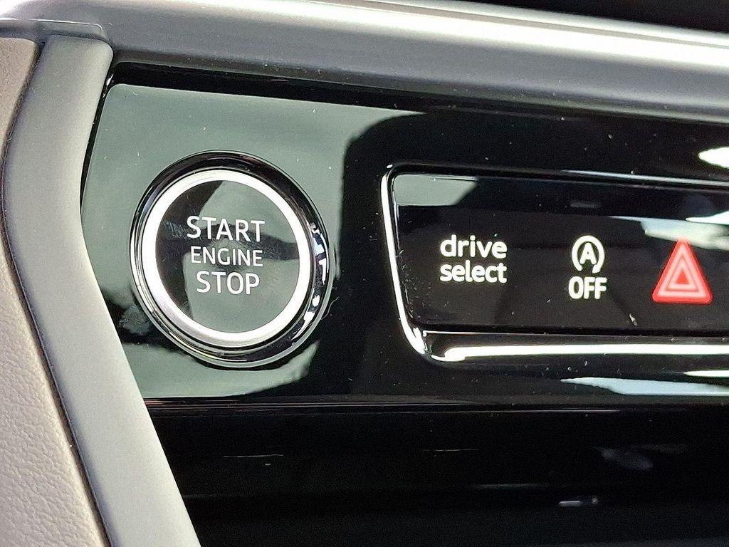 new 2025 Audi Q5 car, priced at $61,950