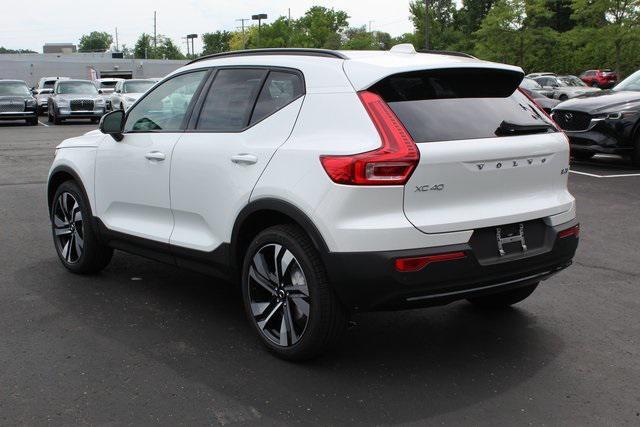 new 2025 Volvo XC40 car, priced at $49,970