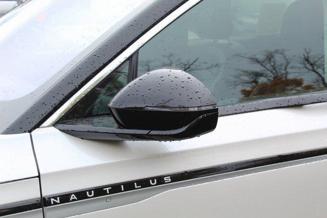 new 2026 Lincoln Nautilus car, priced at $52,670