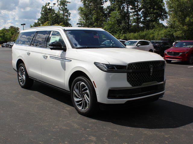 new 2025 Lincoln Navigator car, priced at $96,951