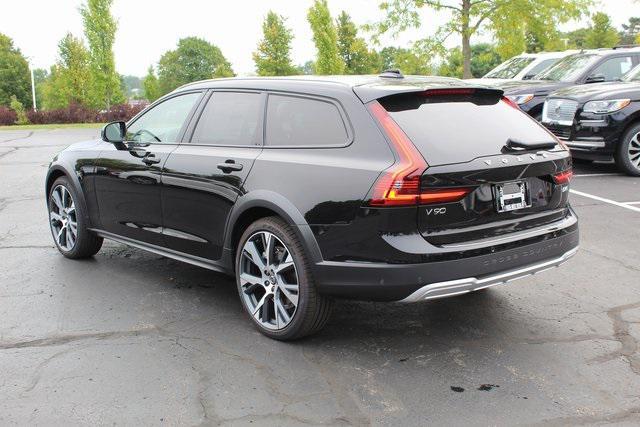 new 2025 Volvo V90 Cross Country car, priced at $68,725