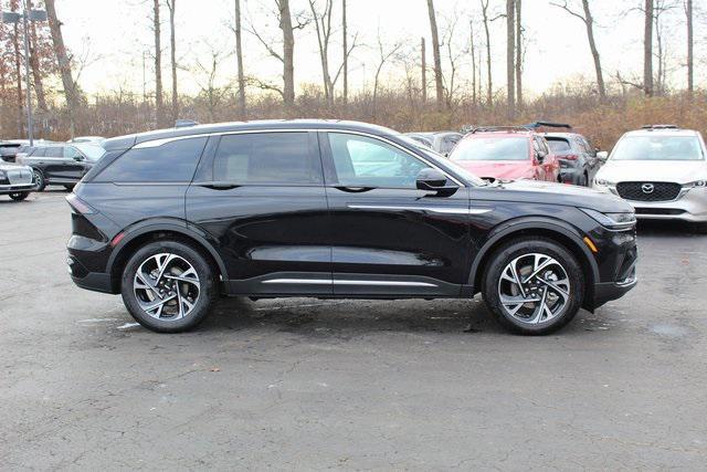 new 2025 Lincoln Nautilus car, priced at $61,915