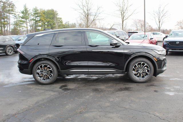 new 2025 Lincoln Nautilus car, priced at $56,130