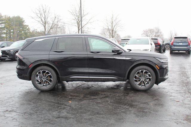 new 2025 Lincoln Nautilus car, priced at $58,915