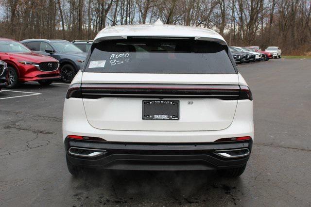 new 2025 Lincoln Nautilus car, priced at $61,665