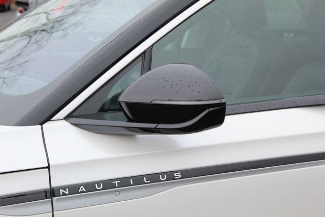 new 2025 Lincoln Nautilus car, priced at $60,665