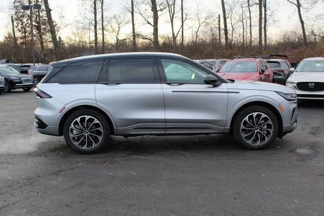 new 2025 Lincoln Nautilus car, priced at $65,100