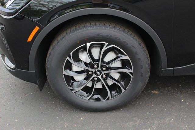 new 2025 Lincoln Nautilus car, priced at $55,755