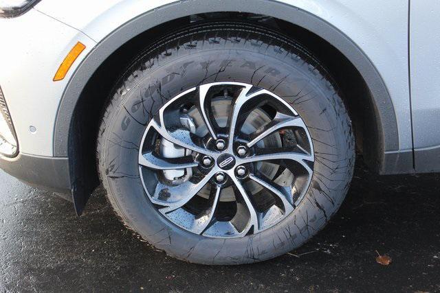 new 2024 Lincoln Nautilus car, priced at $59,665