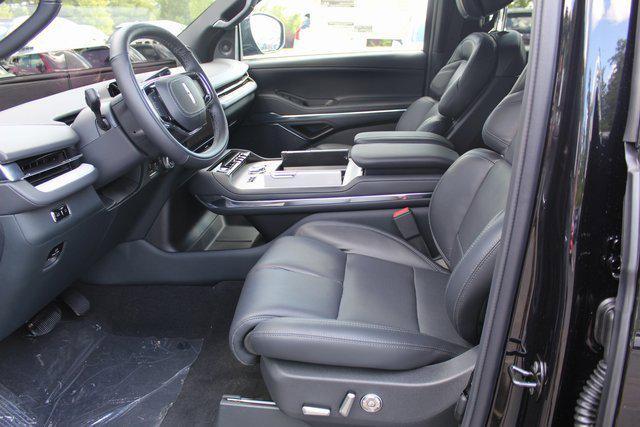 new 2025 Lincoln Navigator car, priced at $99,891