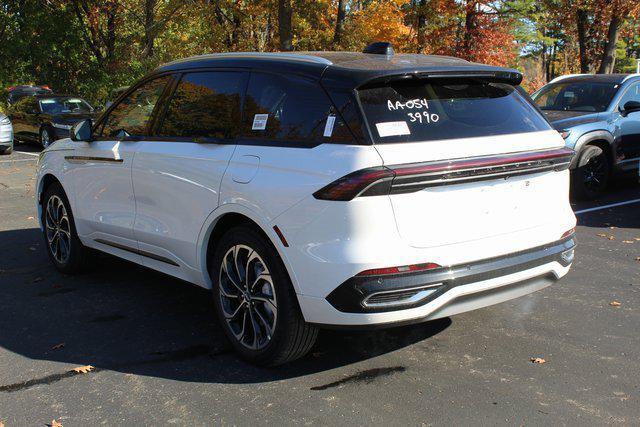 new 2026 Lincoln Nautilus car, priced at $61,057