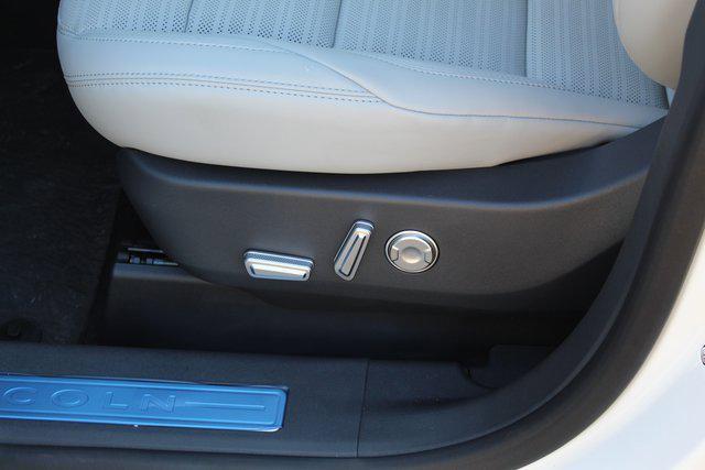 new 2026 Lincoln Nautilus car, priced at $61,057