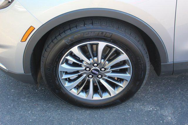 used 2022 Lincoln Nautilus car, priced at $30,488