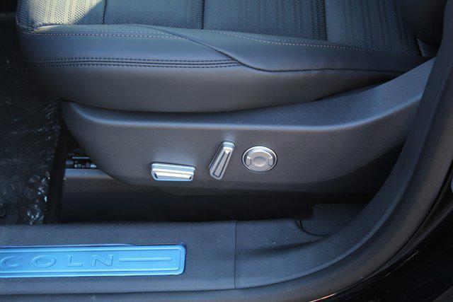 new 2026 Lincoln Nautilus car, priced at $60,427