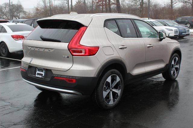 new 2024 Volvo XC40 car, priced at $46,945