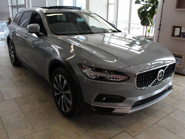 new 2024 Volvo V90 Cross Country car, priced at $61,995