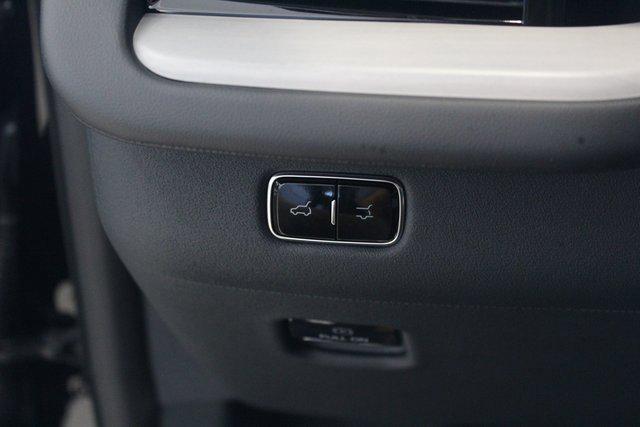 new 2025 Lincoln Navigator car, priced at $96,203
