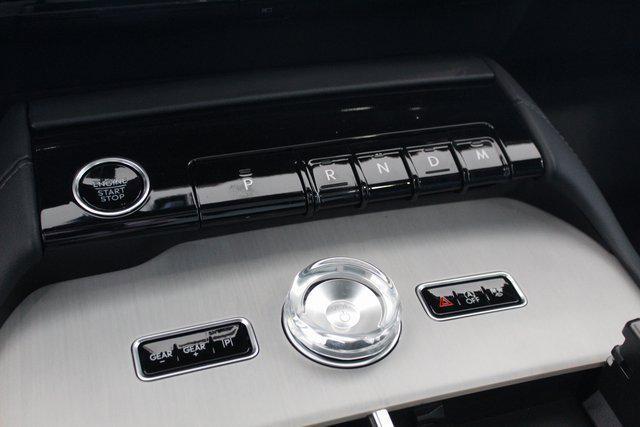 new 2025 Lincoln Navigator car, priced at $96,203