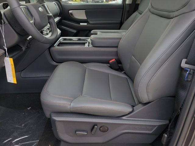 new 2025 Ford Expedition car, priced at $74,479